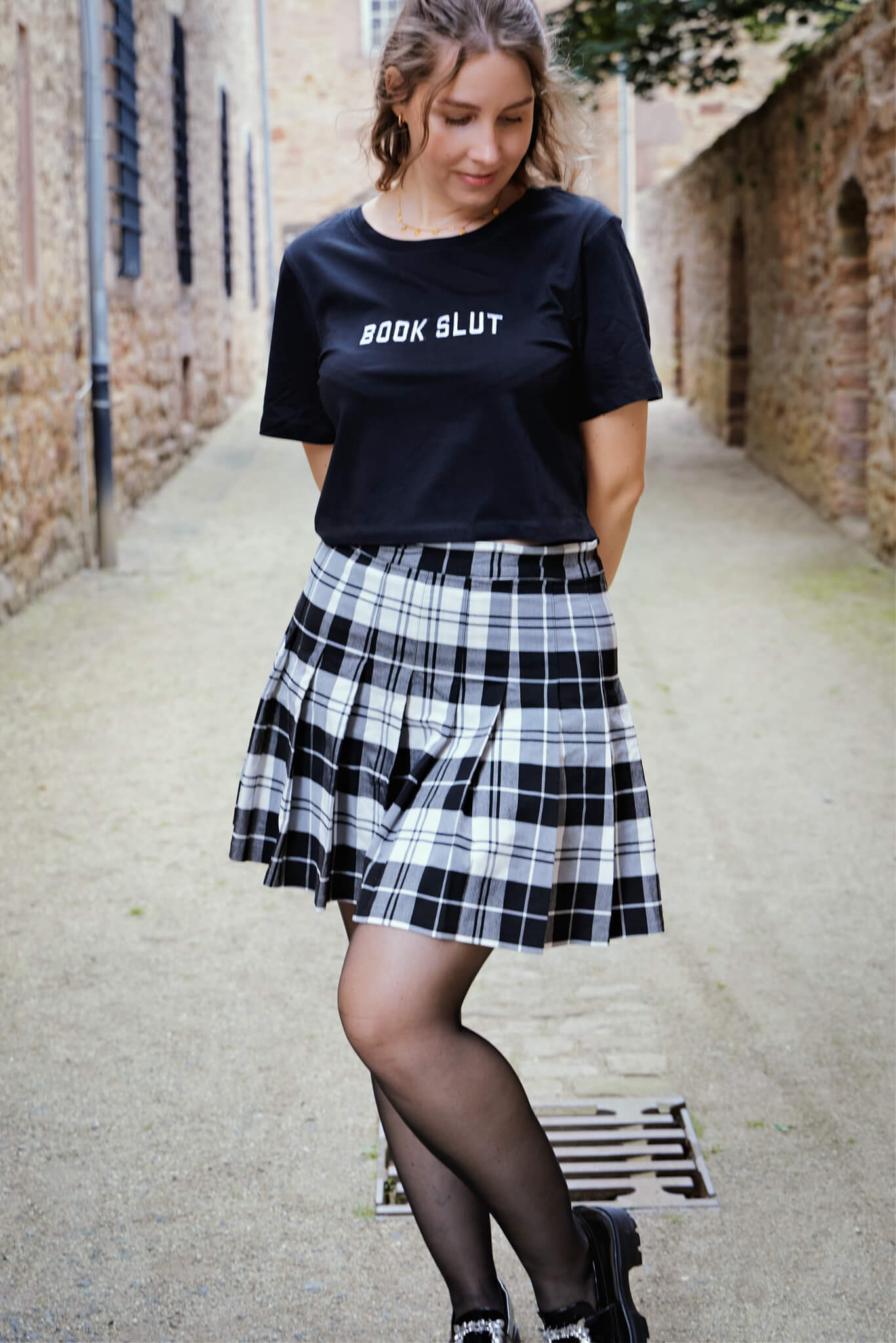 Book Slut Cropshirt in M Ausstellungsstück