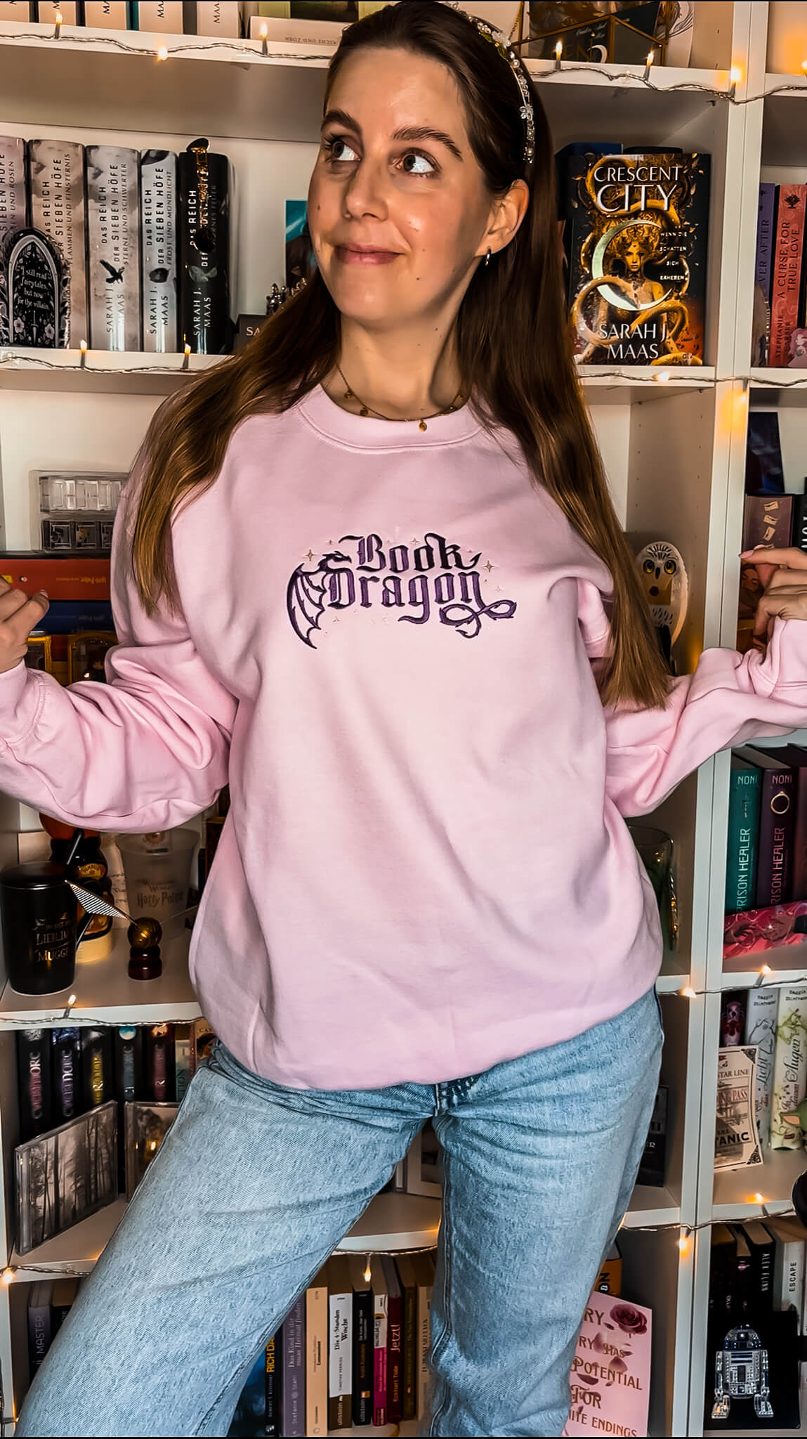 Book Dragon bestickt - Readers and Dreamers Shop