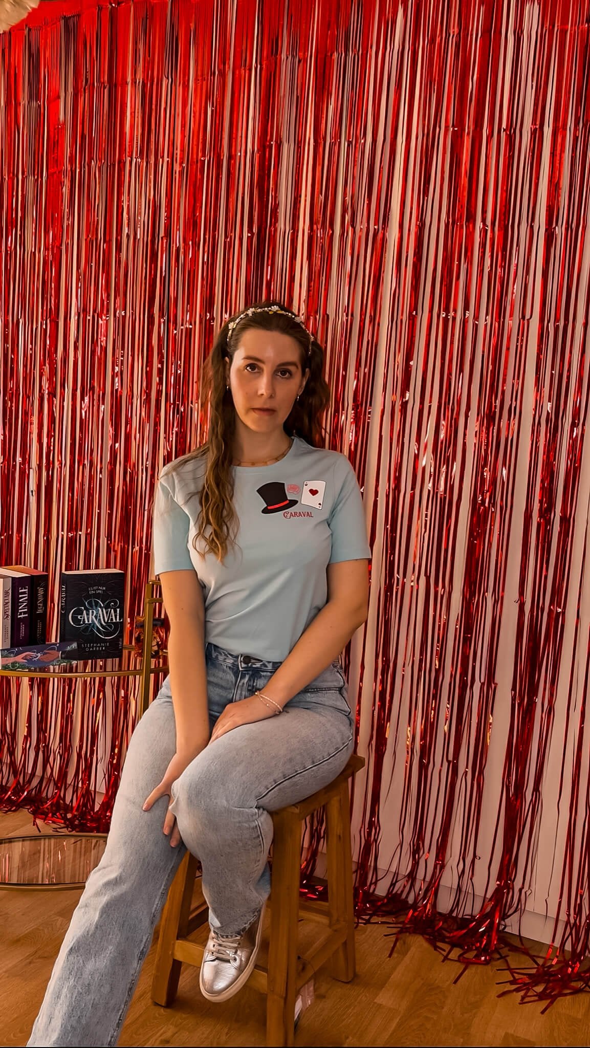 Caraval Cropshirt - Readers and Dreamers Shop