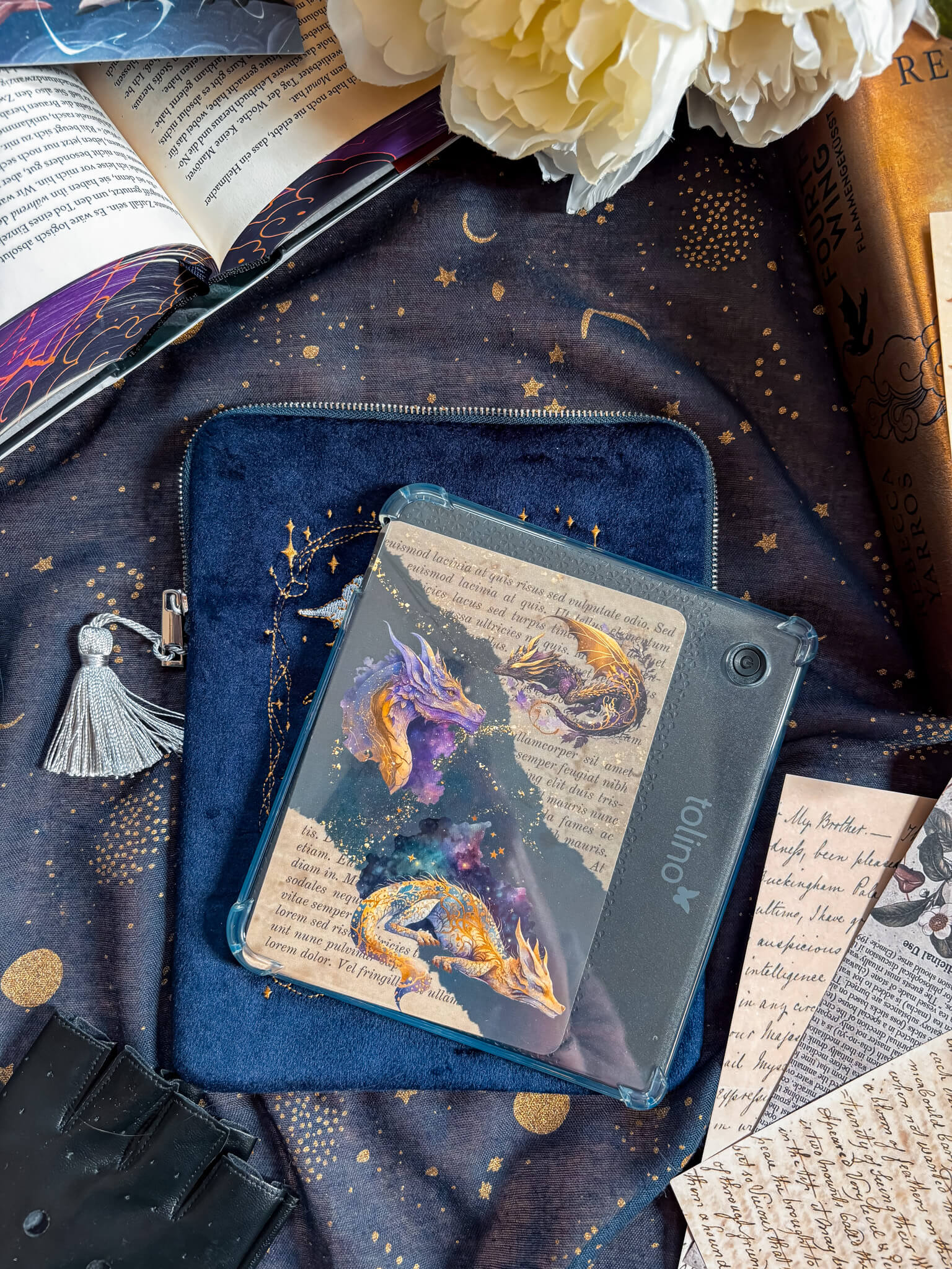 Fourth Wing eReader Tasche - Readers and Dreamers Shop