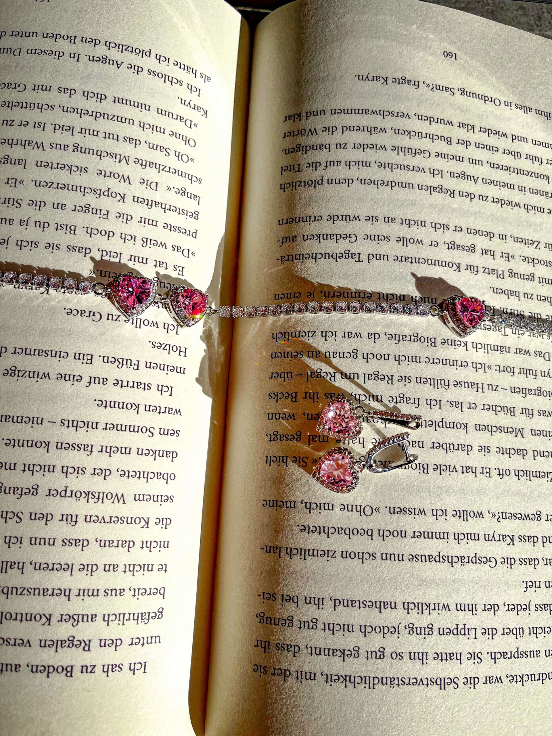 Heartspell Ohrringe - Readers and Dreamers Shop