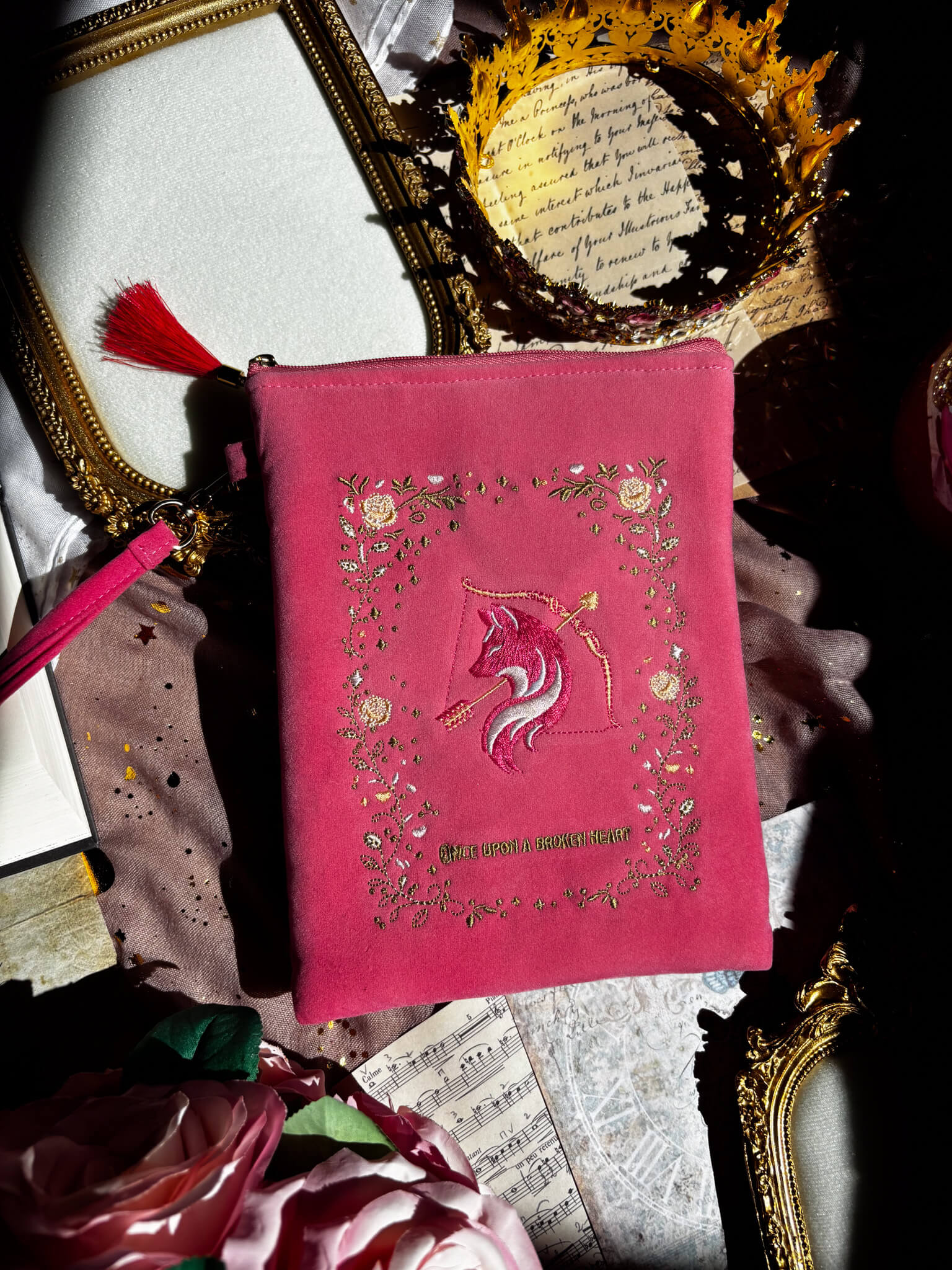 Once upon a broken Heart eReader Tasche *PREORDER* - Readers and Dreamers Shop