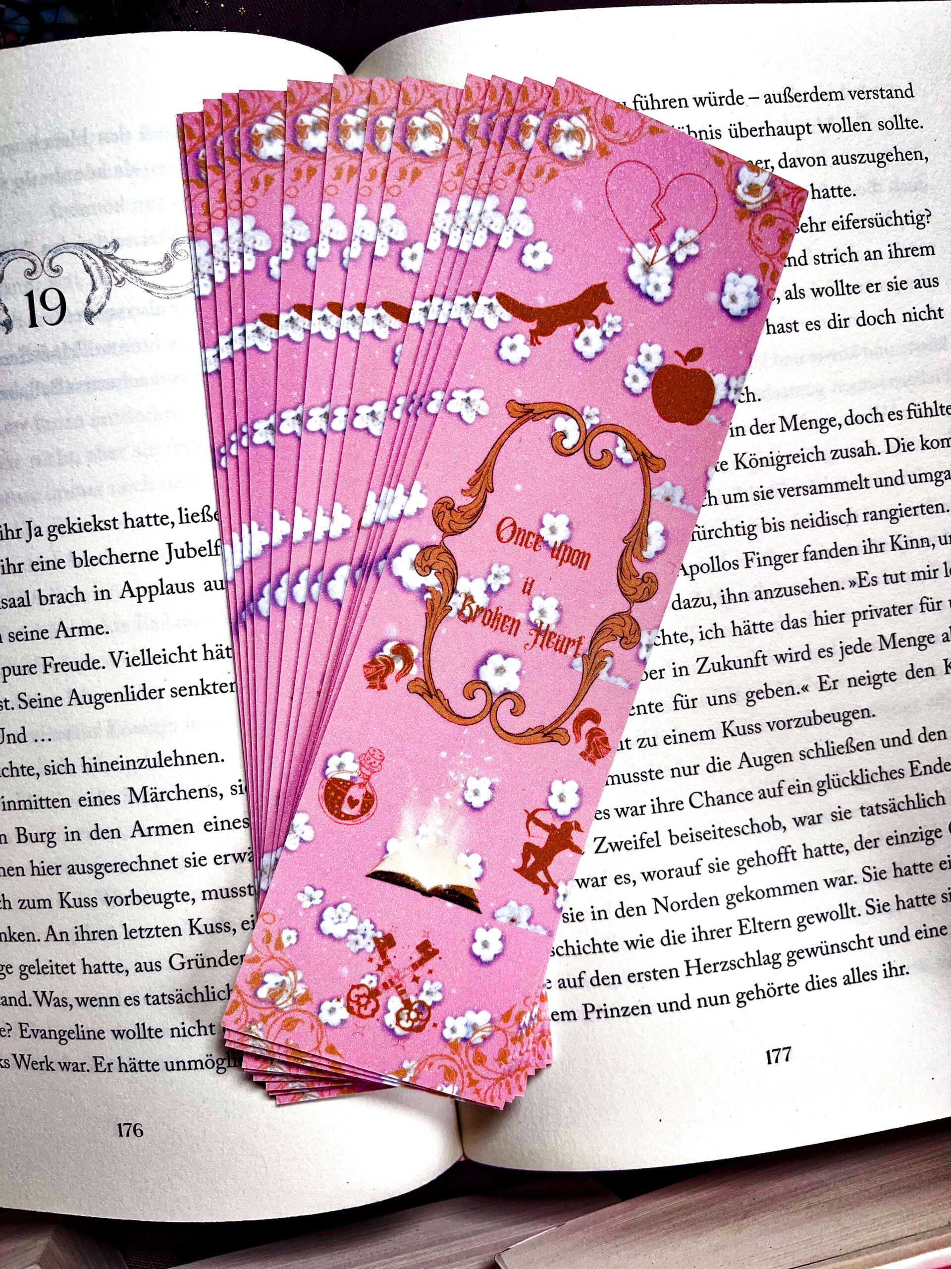 Once upon a broken Heart Lesezeichen - Readers and Dreamers Shop