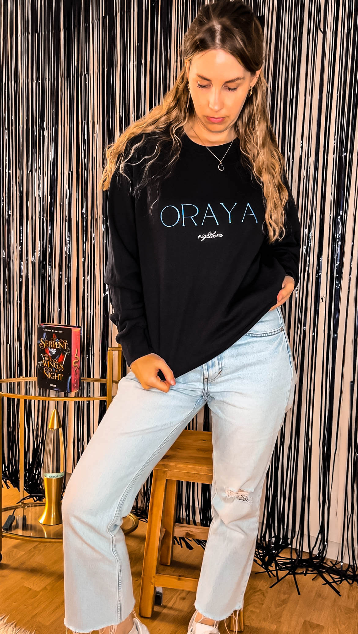 Oraya bestickt