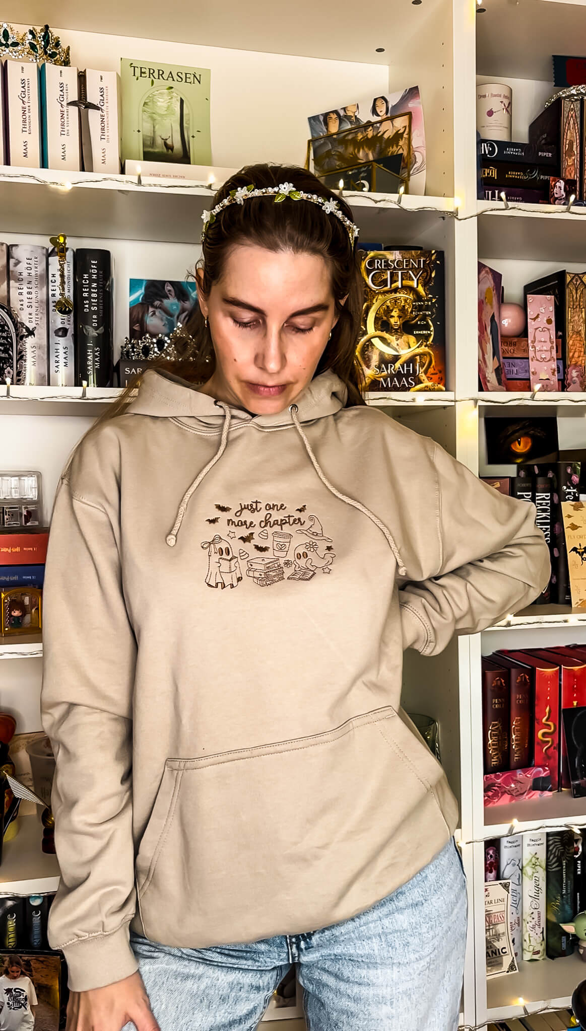 Reading Ghosts bestickt - Readers and Dreamers Shop