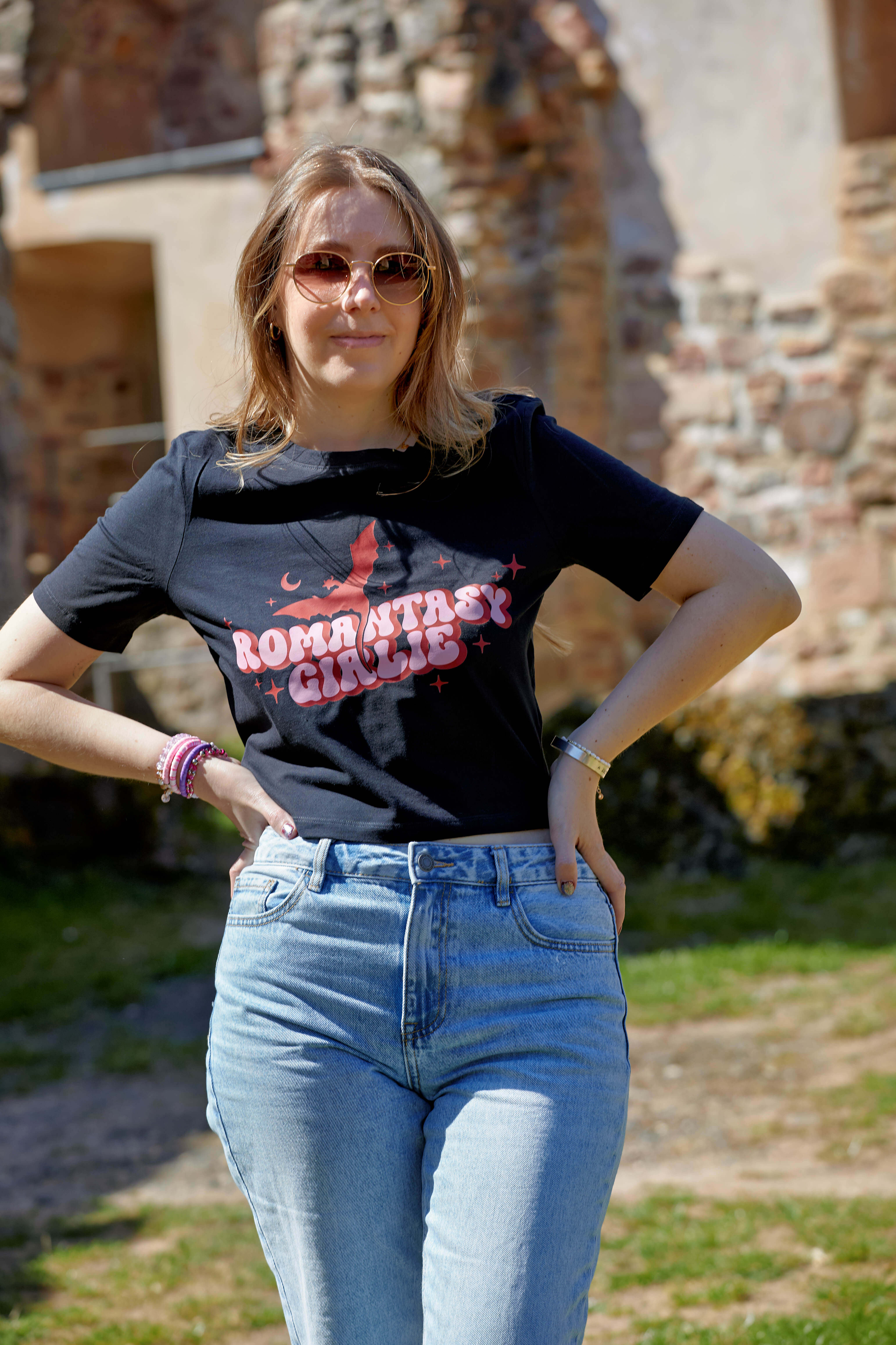 Romantasy Girlie Crop Shirt - Readers and Dreamers Shop