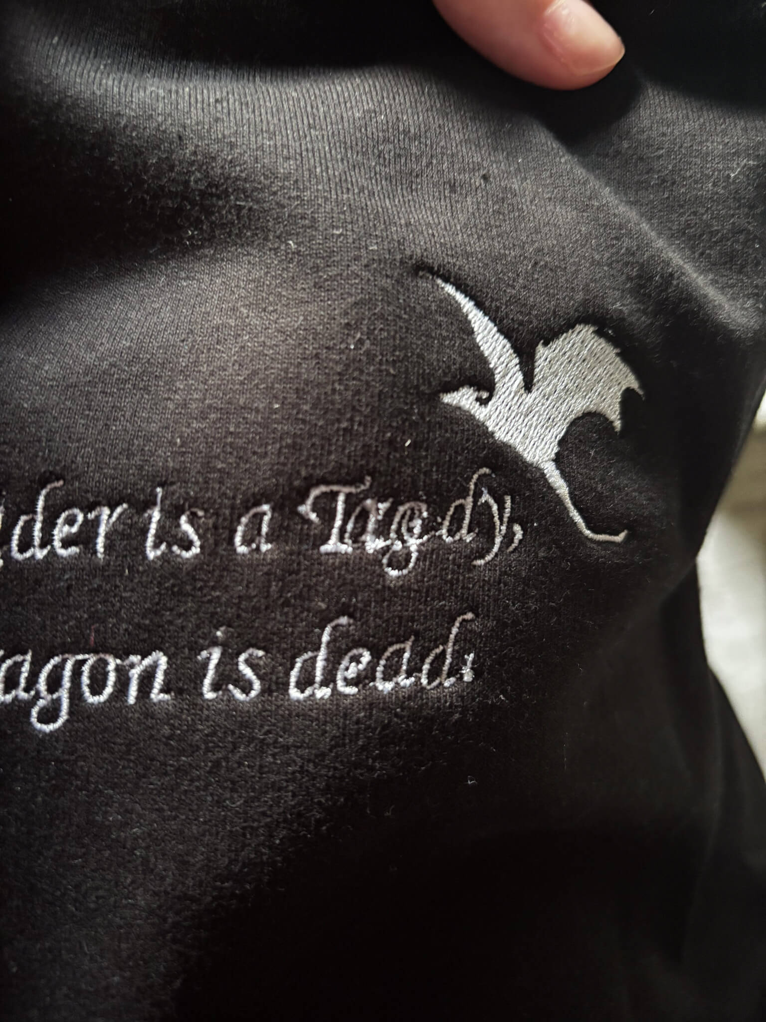Tragedy Hoodie L Schwarz mit leichtem Stickfehler