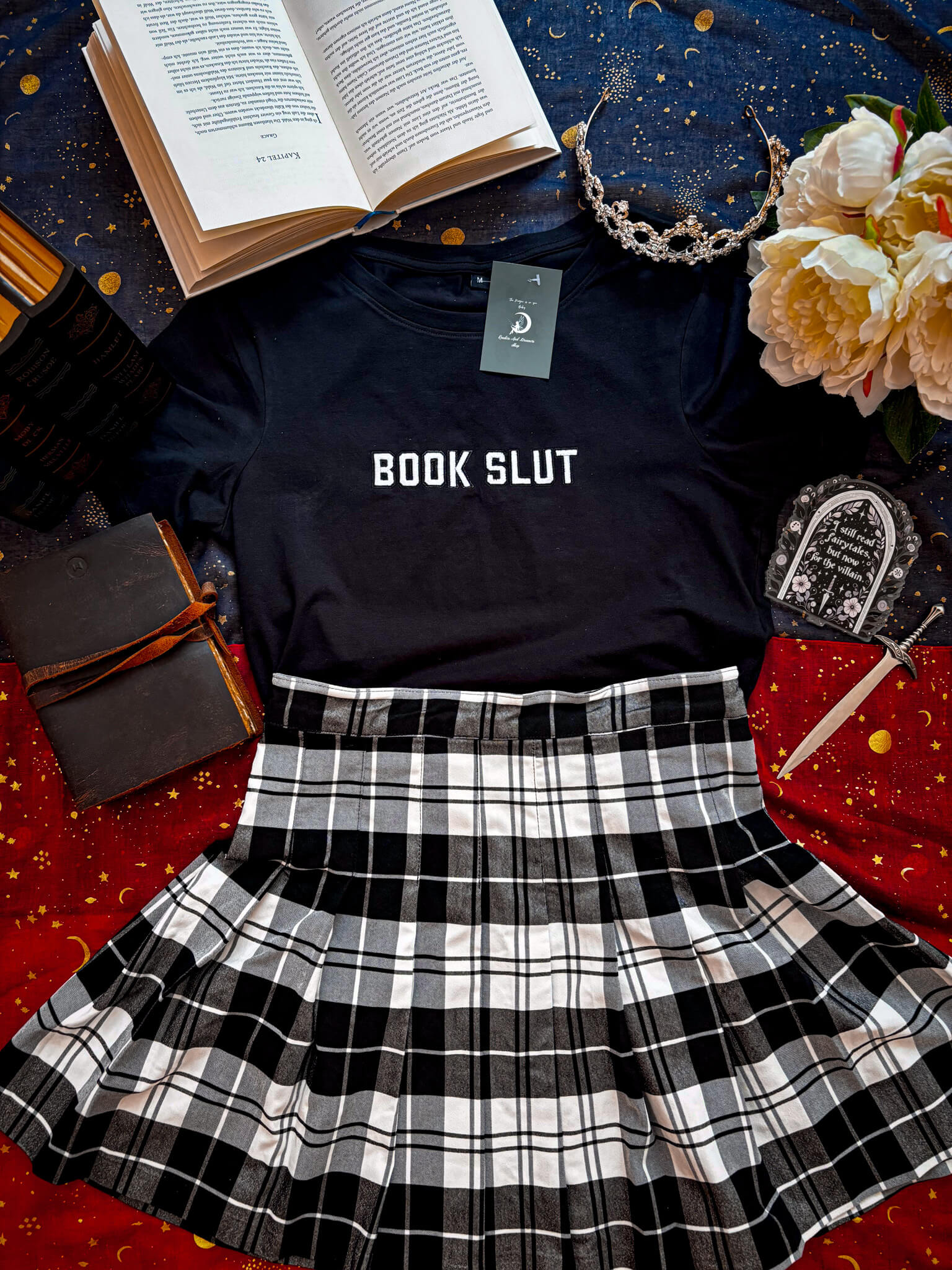 Book Slut Cropshirt in M Ausstellungsstück