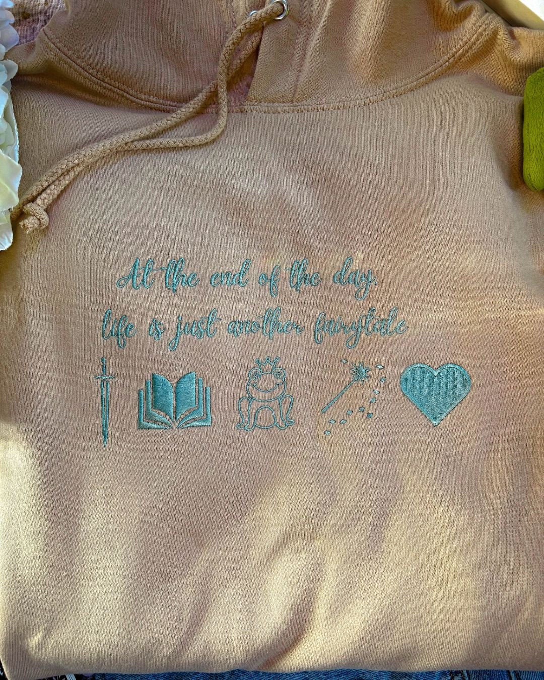 At the End of the Day - Kooperation mit Giorgia *Pre - Order* - Readers and Dreamers Shop