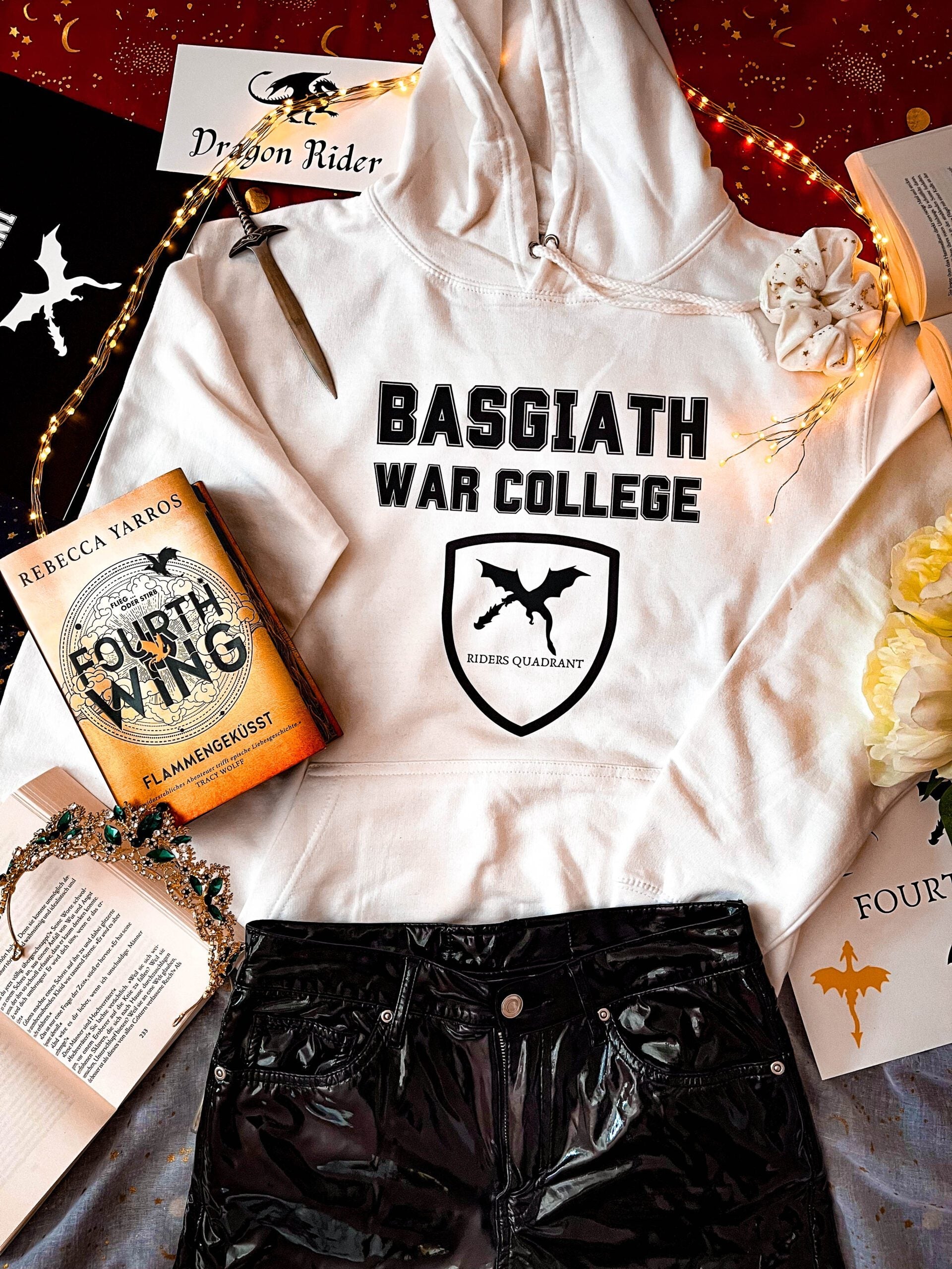 Basgiath Riders Quadrant Überproduktion Hoodie Weiß 3XL - Readers and Dreamers Shop