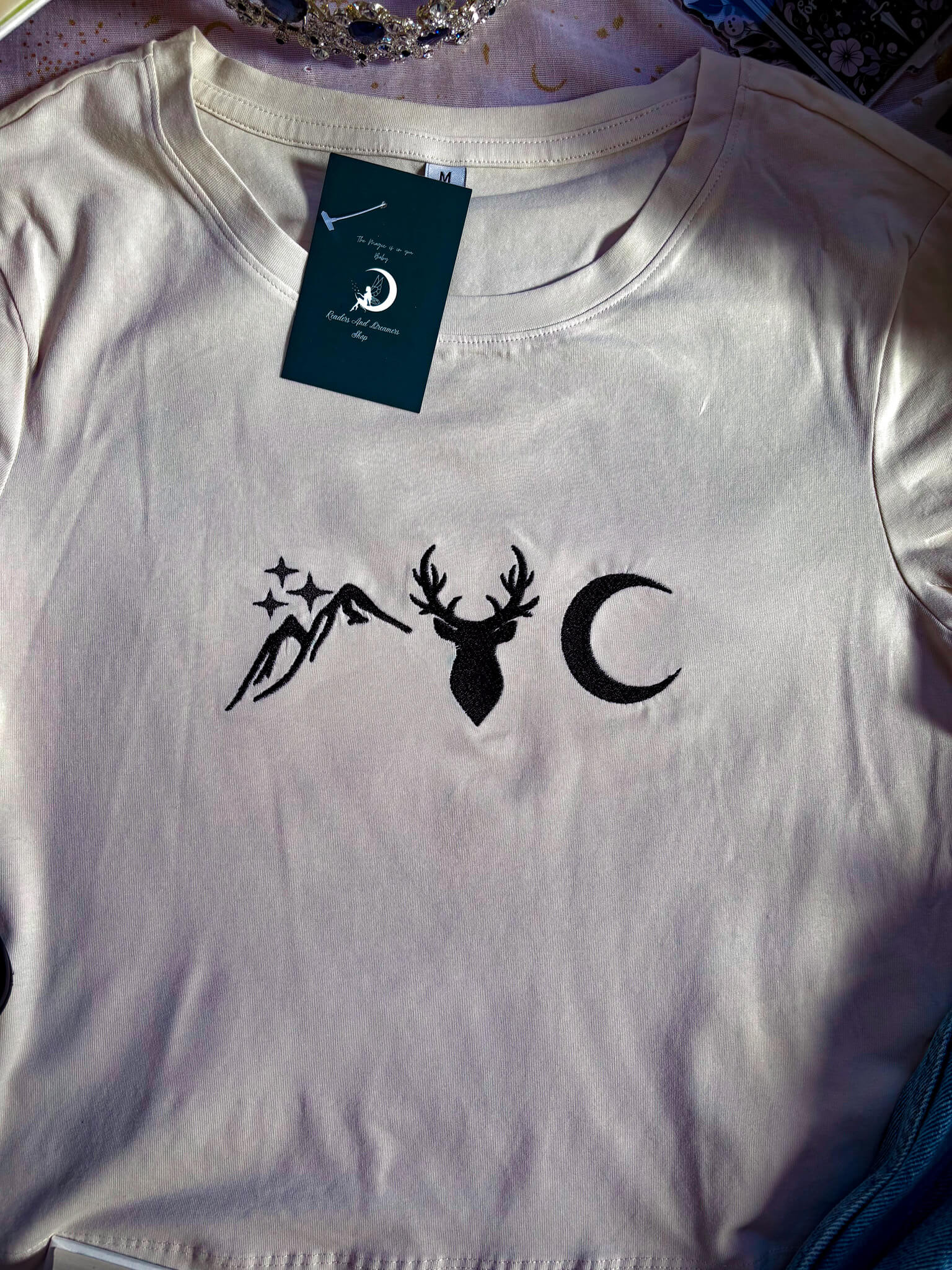 Bookish Universe Cropshirt - Readers and Dreamers Shop