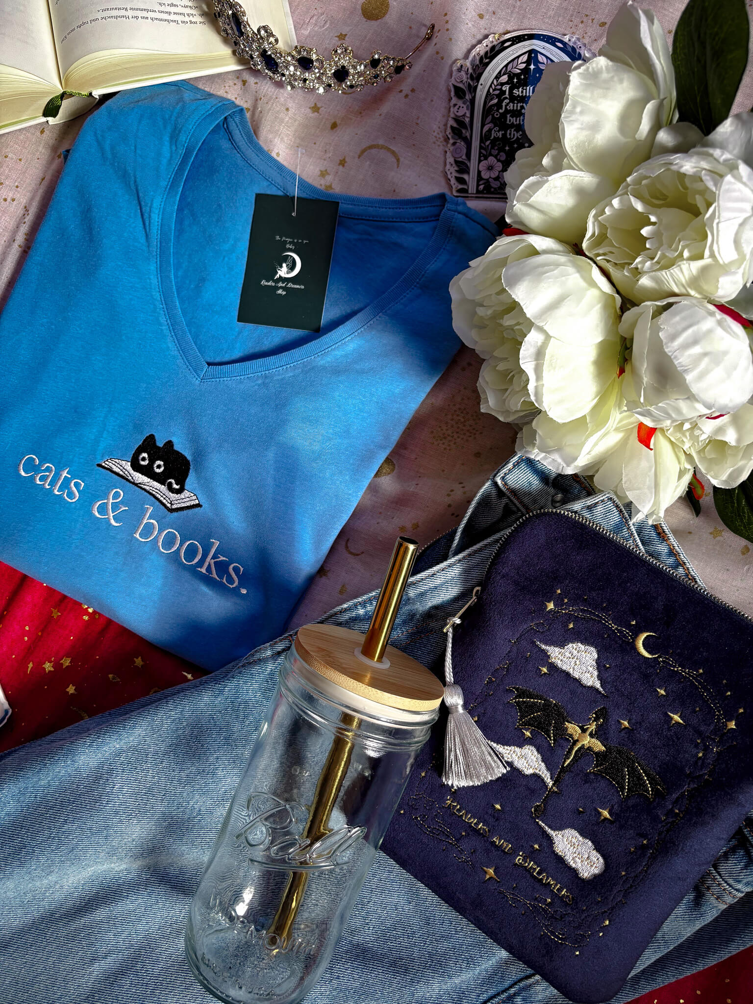 Cats and Books V - Neck - Readers and Dreamers Shop
