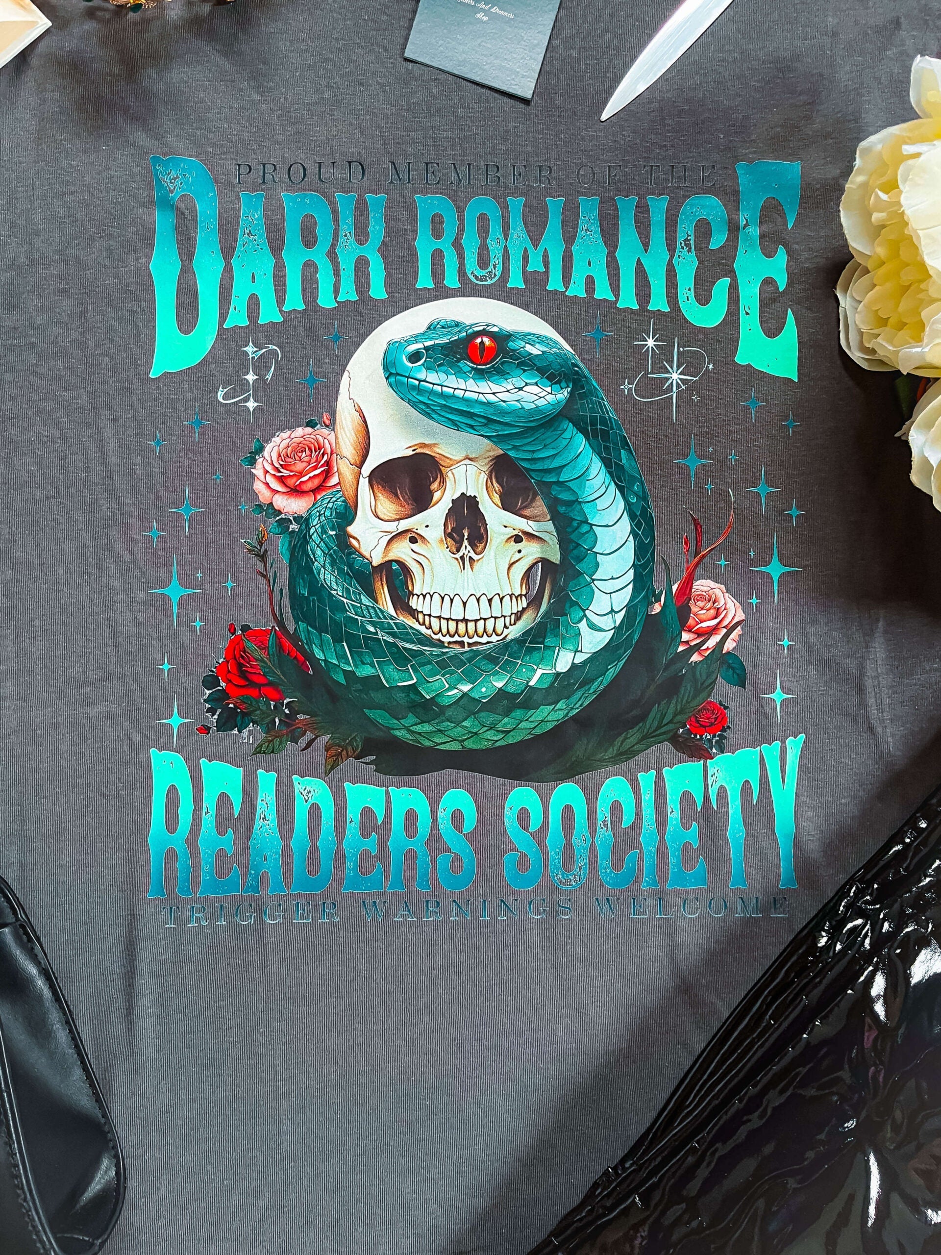 Dark Romance Reader - Readers and Dreamers Shop