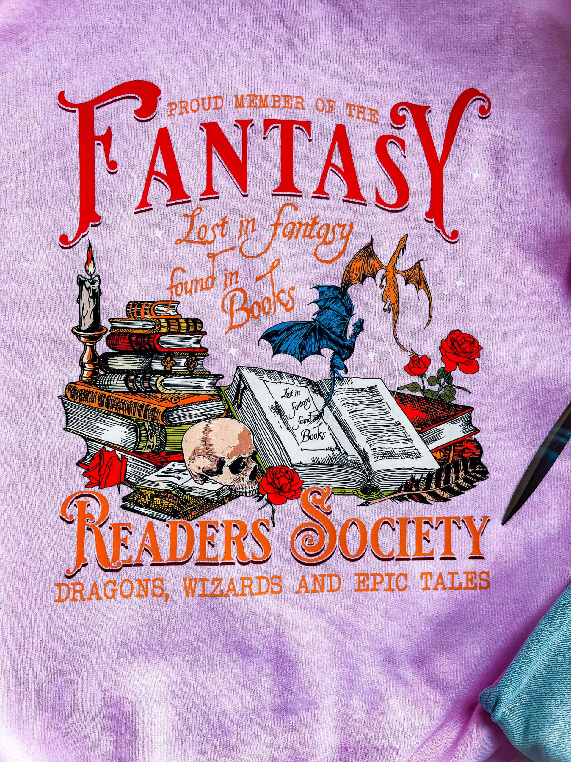 Fantasy Reader Pink