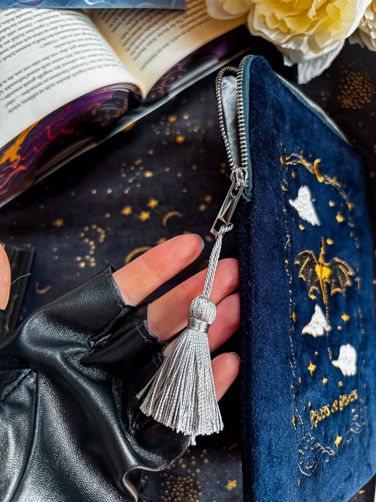 Fourth Wing eReader Tasche - Readers and Dreamers Shop