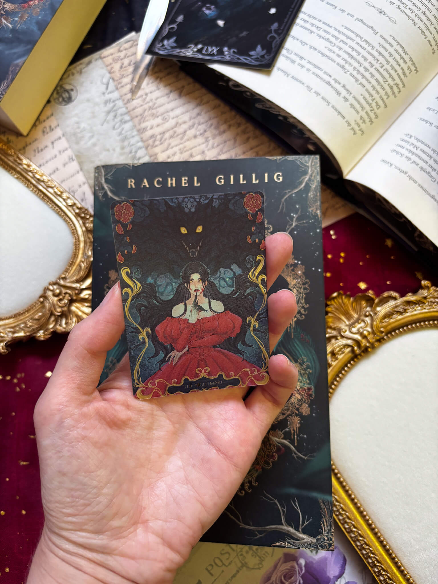 Lenticular Flip Card – Elspeth & The Nightmare - Readers and Dreamers Shop