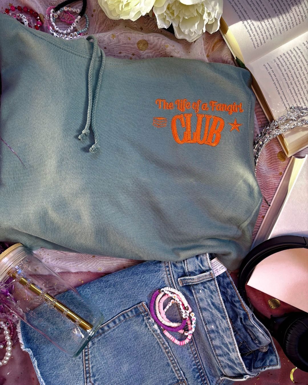 Life of a Fangirl Club *Pre - Order* - Readers and Dreamers Shop