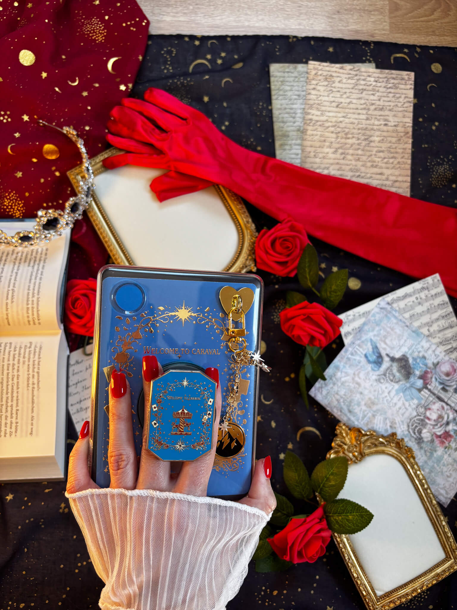 Magnetic Phone/eReader Grip Caraval *PREORDER* - Readers and Dreamers Shop