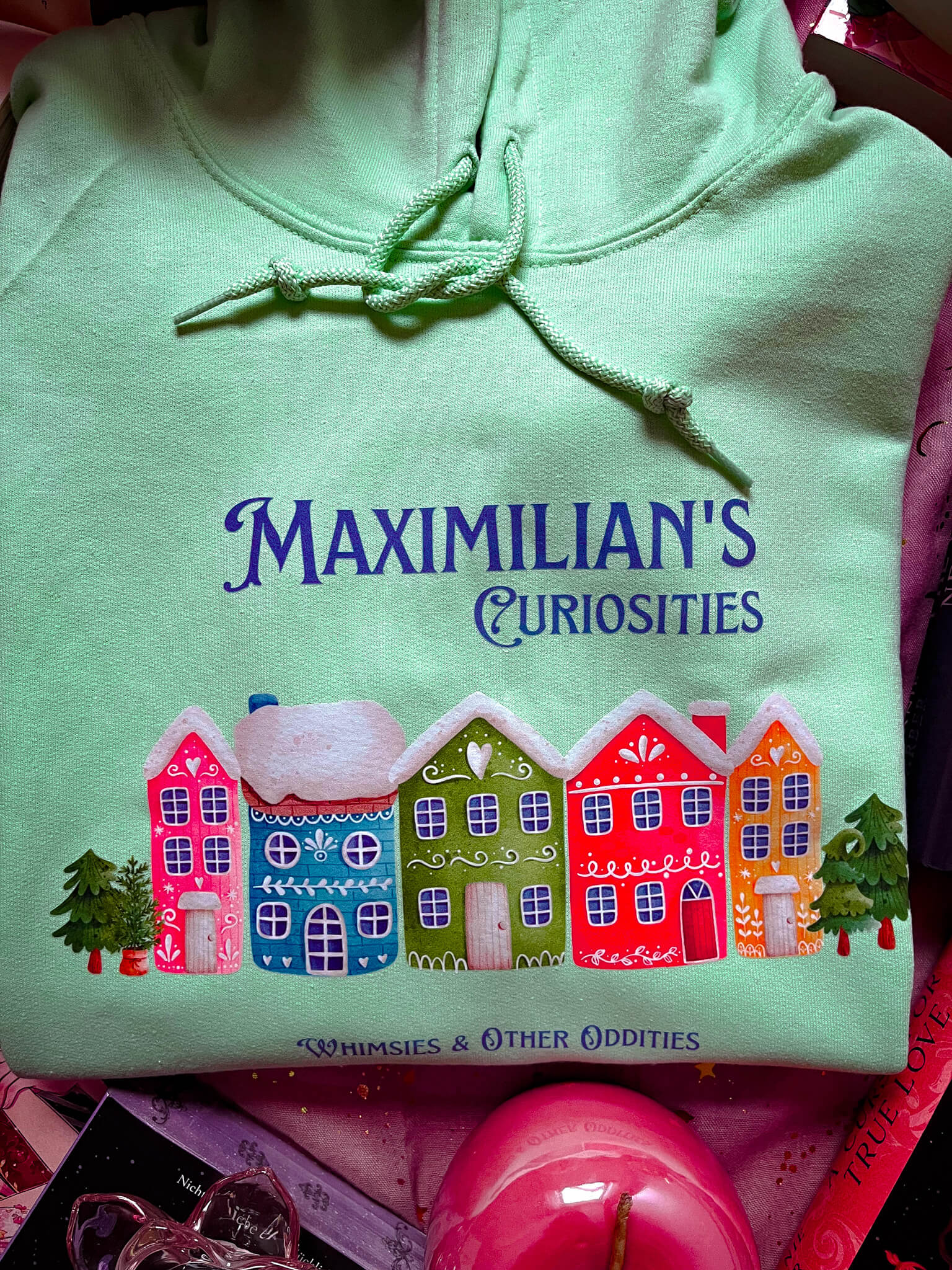 Maximilians Curiosities Hoodie Größe M - Readers and Dreamers Shop