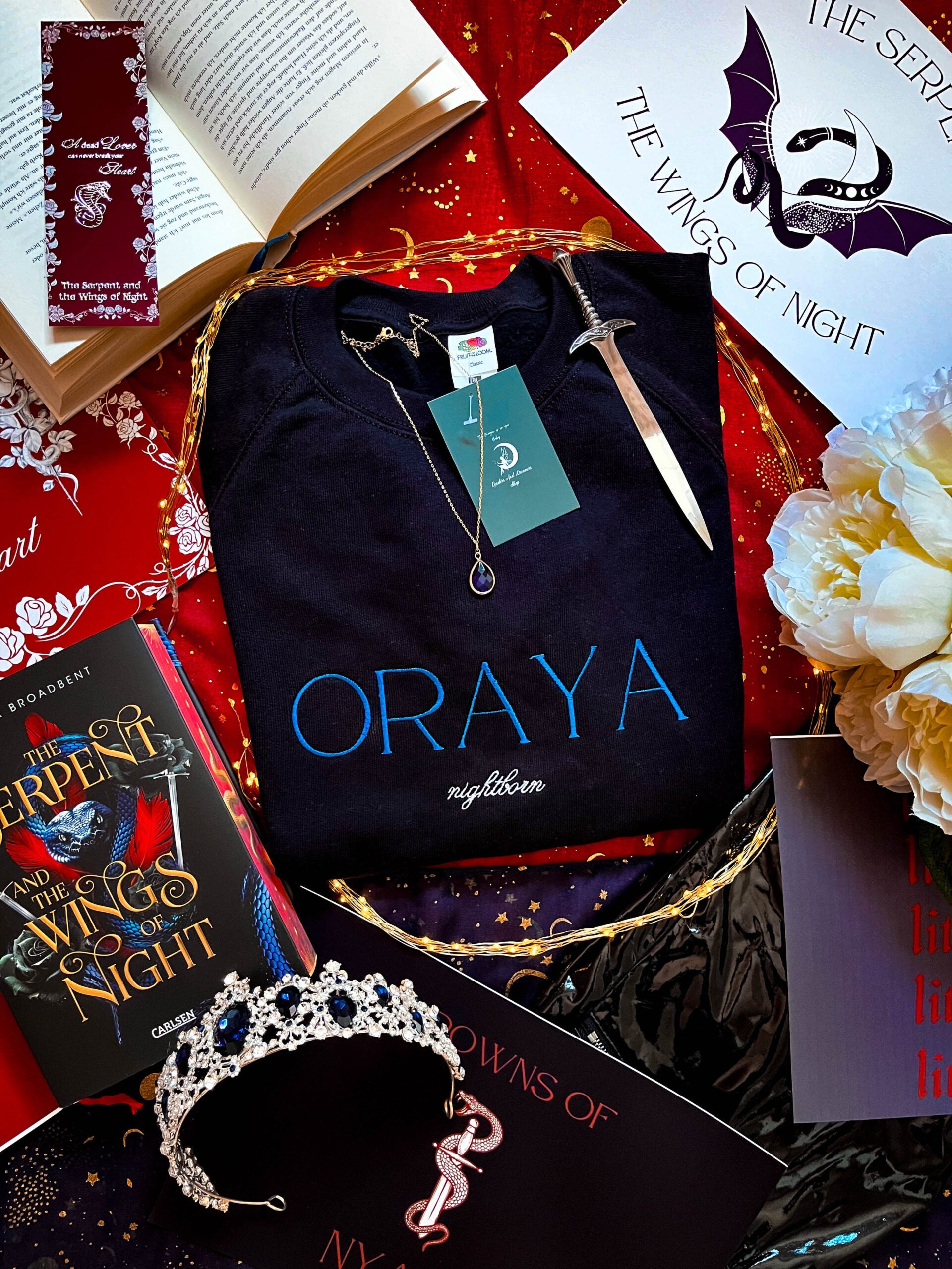 Oraya bestickt