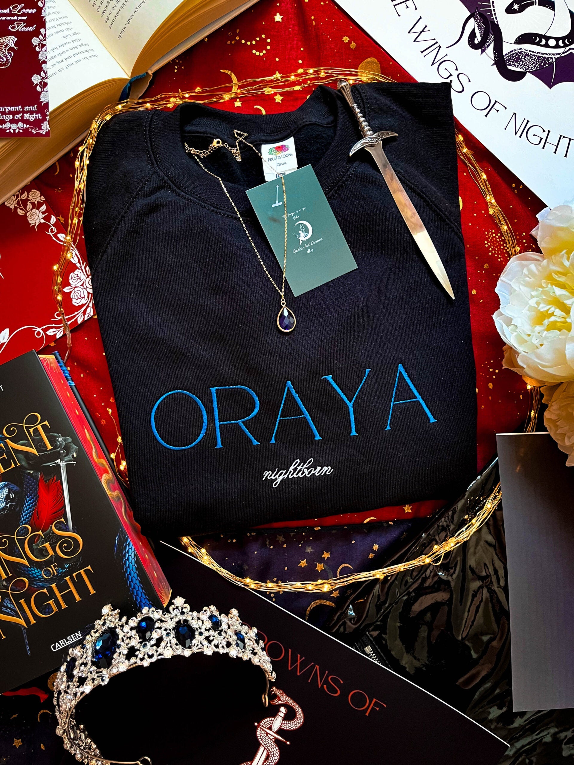 Oraya bestickt