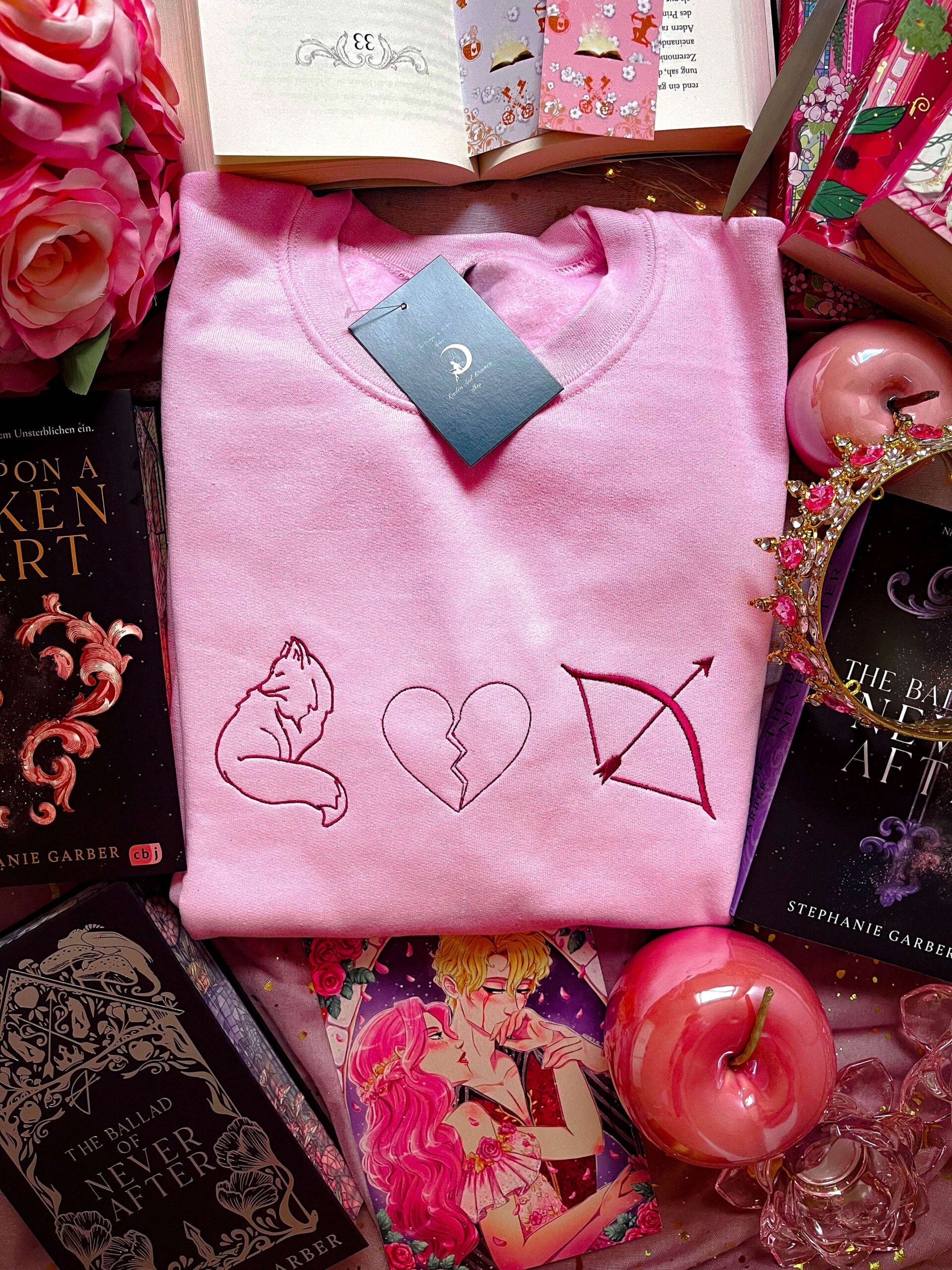 The Archer and the Fox bestickt - Readers and Dreamers Shop
