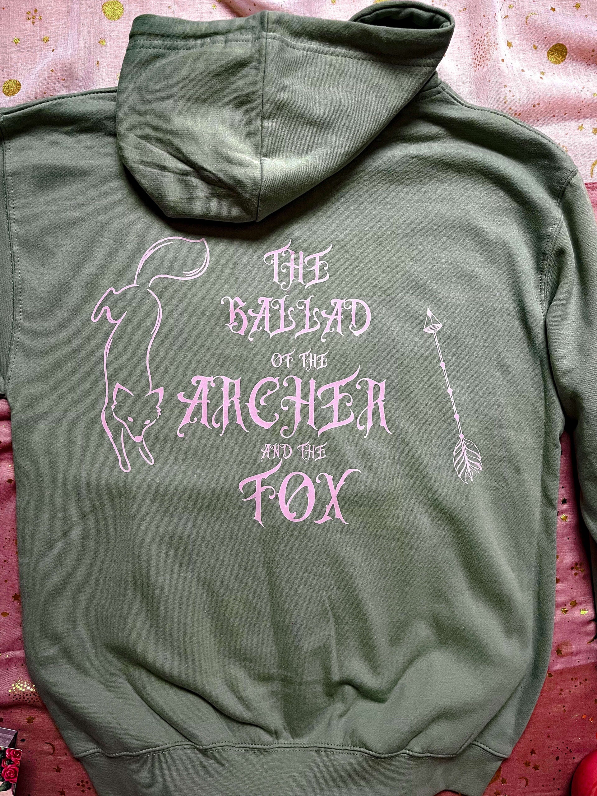 The Ballad of the Archer and the Fox Sweatjacke - Readers and Dreamers Shop