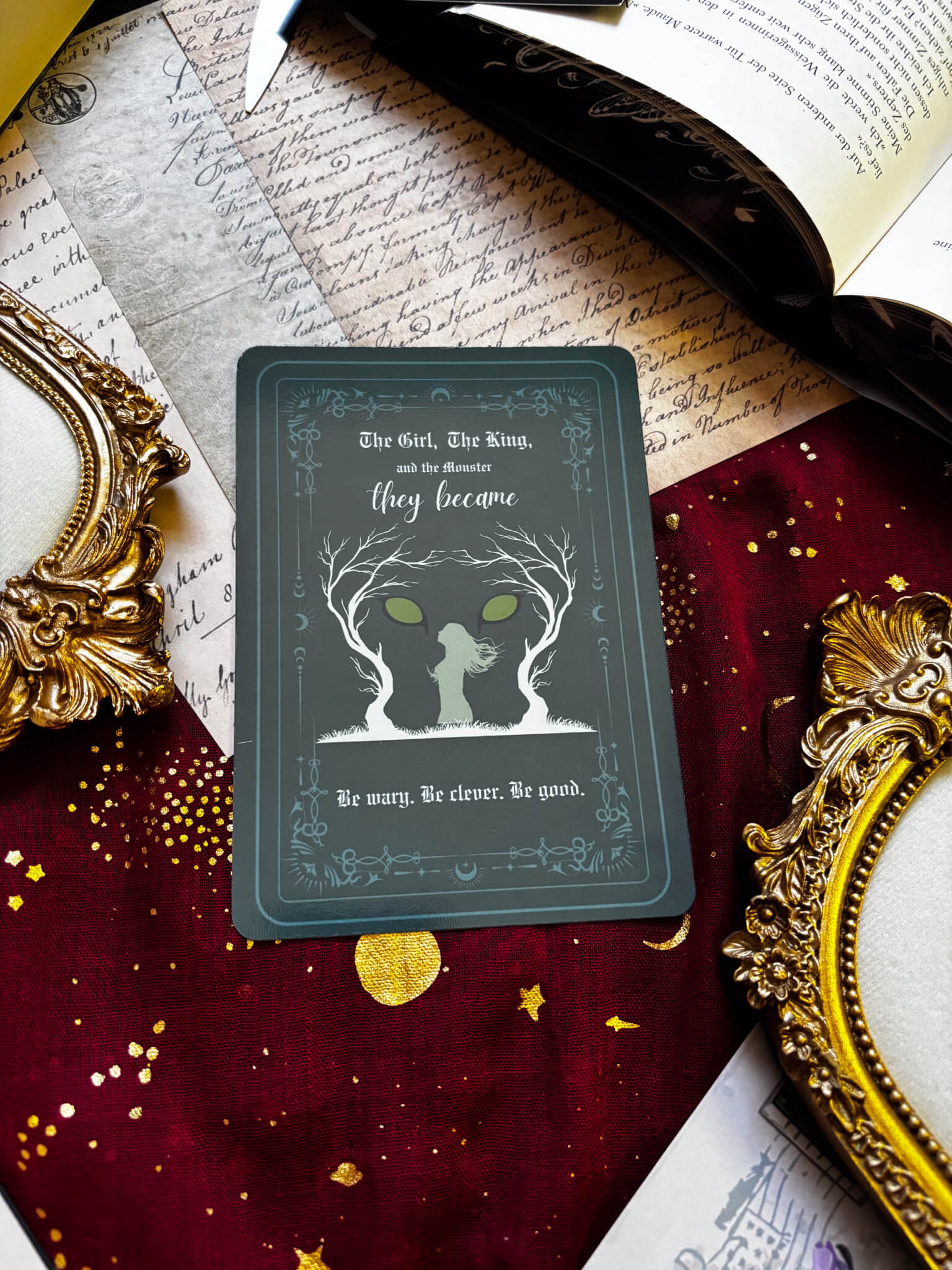 The Girl, The King - A6 Postkarte/ E-Reader Einleger - Readers and Dreamers Shop
