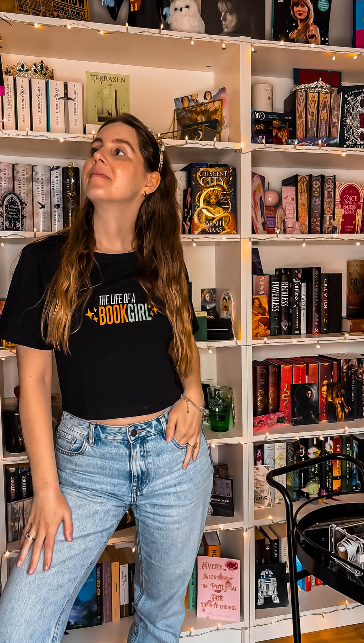 The life of a BookGirl Cropshirt - Readers and Dreamers Shop