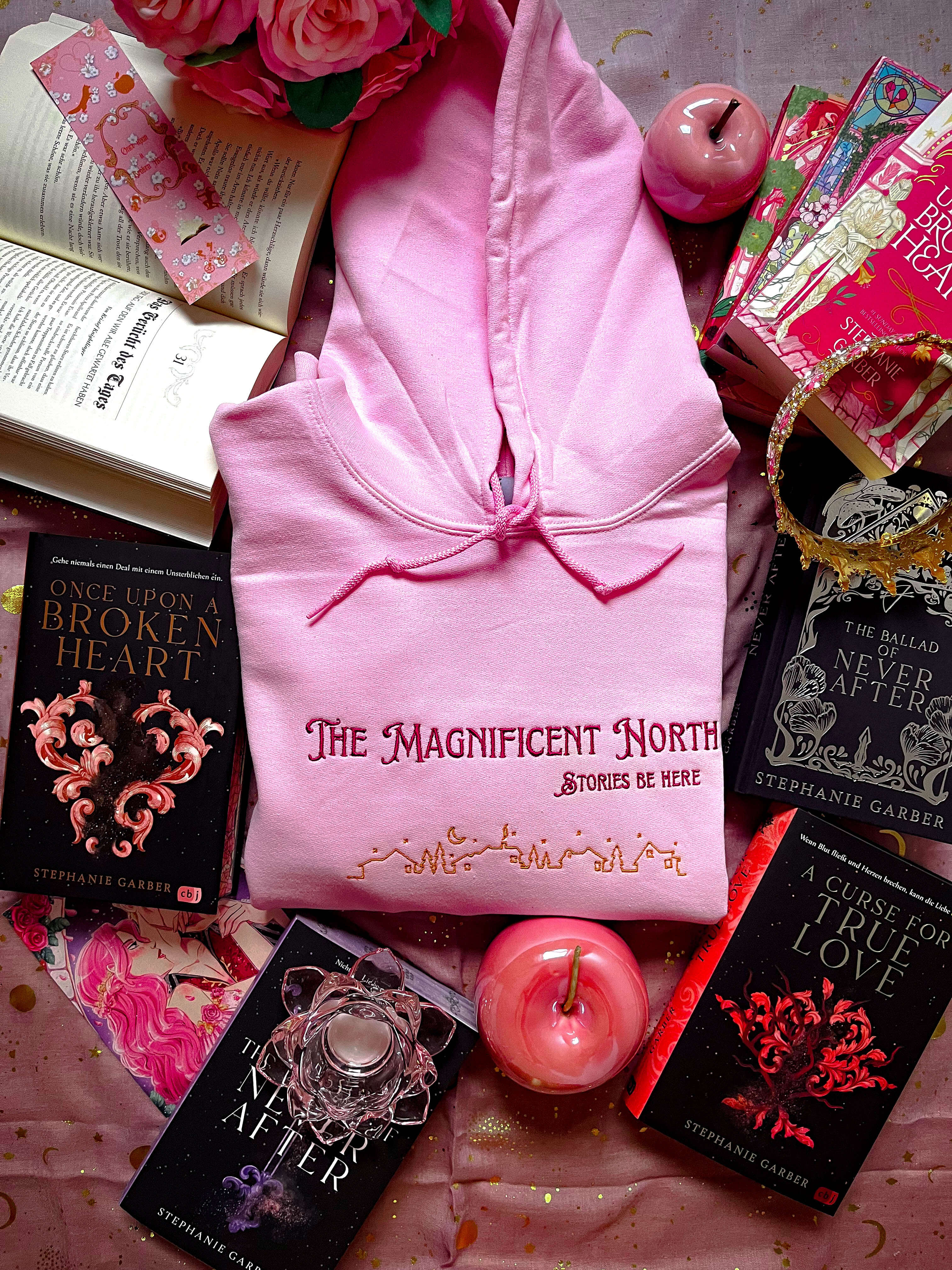 The Magnificent North bestickt - Readers and Dreamers Shop