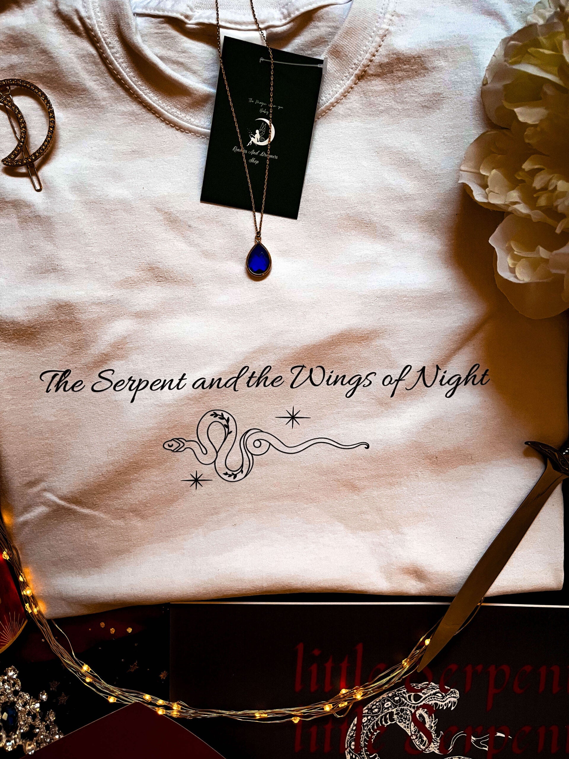 The Serpent and the Wings of Night Austellungsstück Größe M
